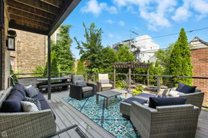 3042 W Palmer Square 1_024