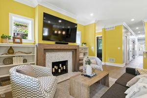 3042 W Palmer Square 2_004