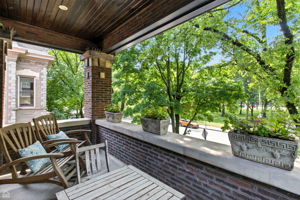 3042 W Palmer Square 2_008