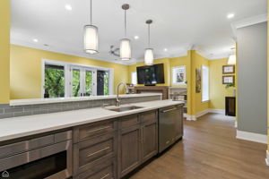 3042 W Palmer Square 2_011