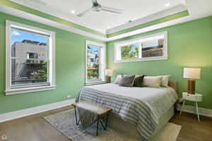 3042 W Palmer Square 2_017