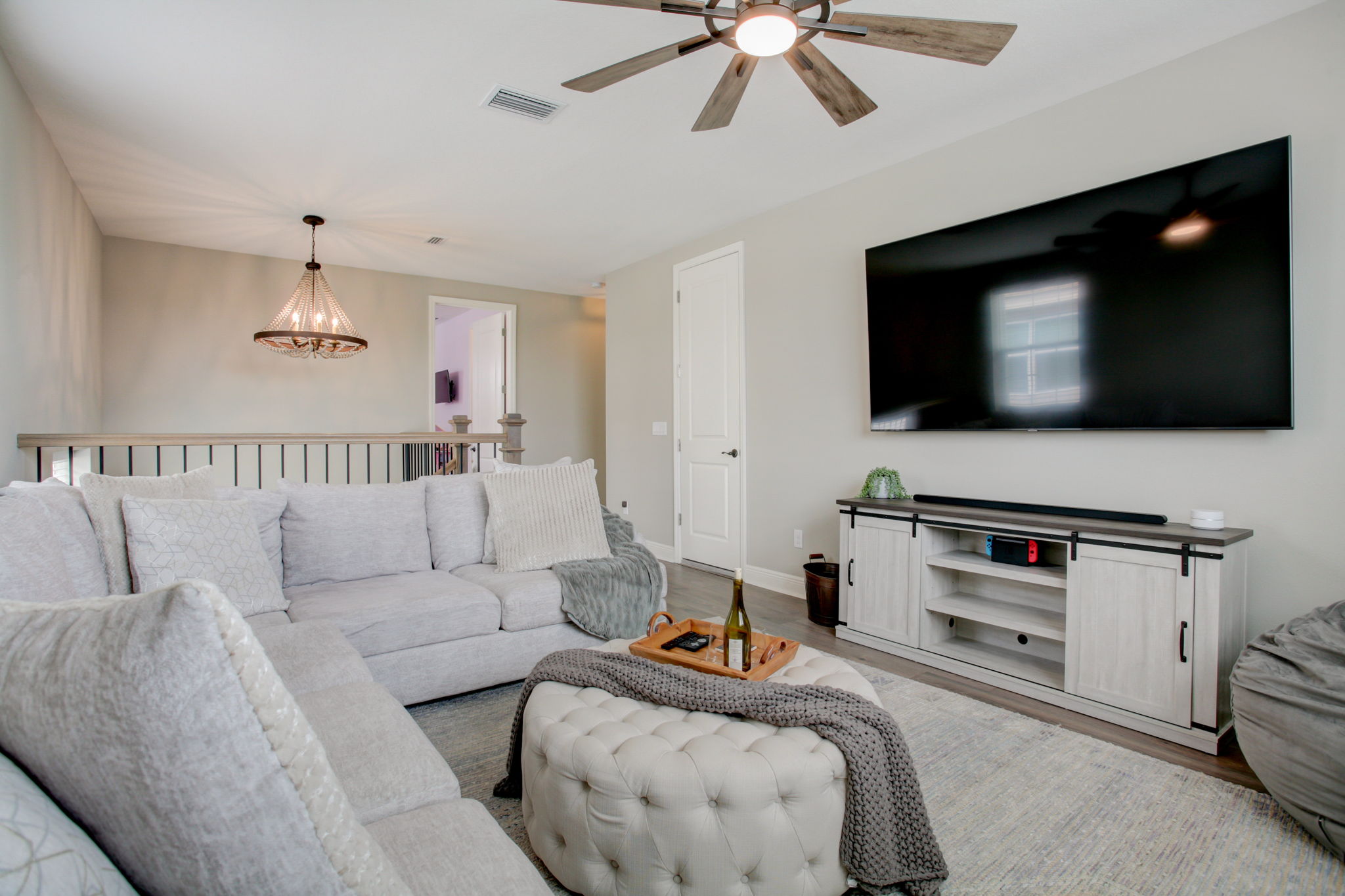 Sunland Ct-025