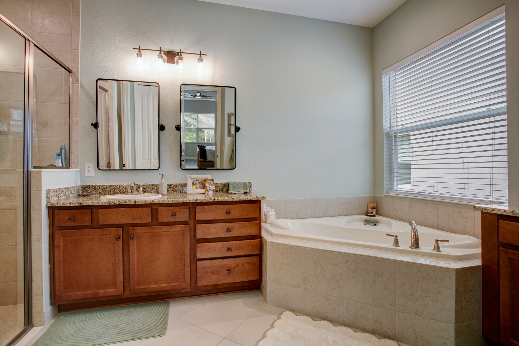 Sunland Ct-031