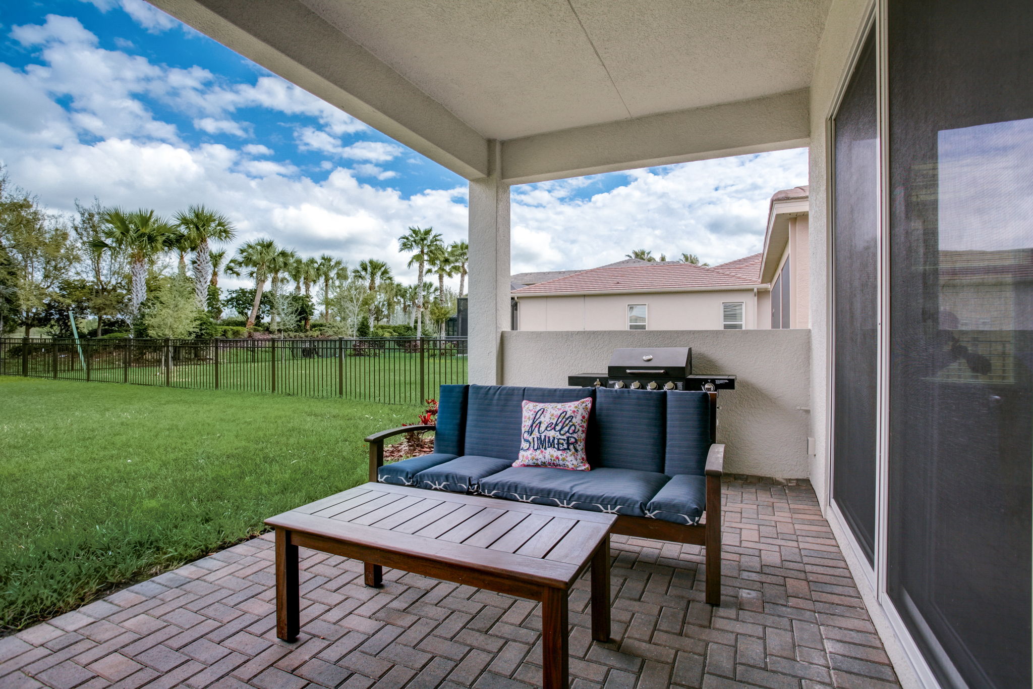 Sunland Ct-047