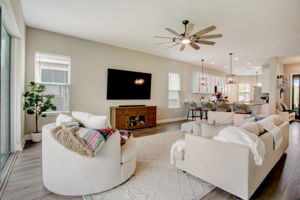 Sunland Ct-012