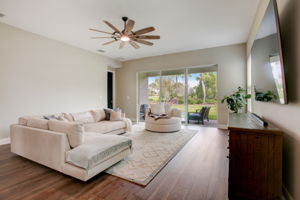 Sunland Ct-010