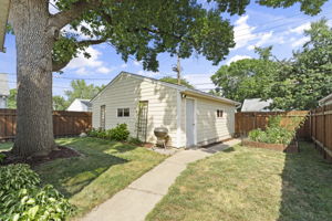  Photo 47