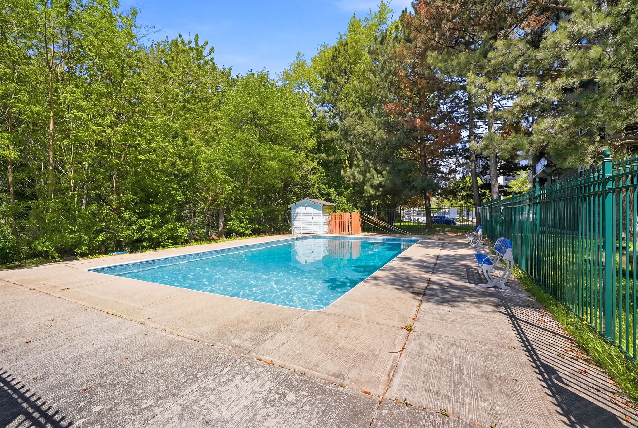 3045 Queen Frederica Dr, Mississauga, ON L4Y 3A2, Canada Photo 37