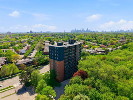 3045 Queen Frederica Dr, Mississauga, ON L4Y 3A2, Canada Photo 43