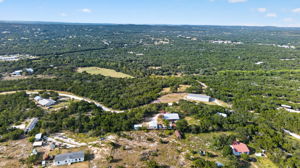  Photo 0