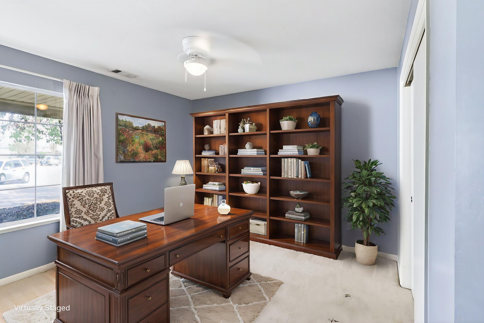 7H3A0358 virtually staged.jpeg