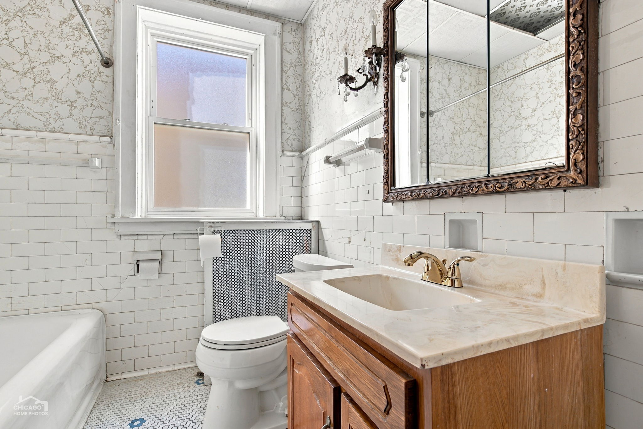 Second floor full bath