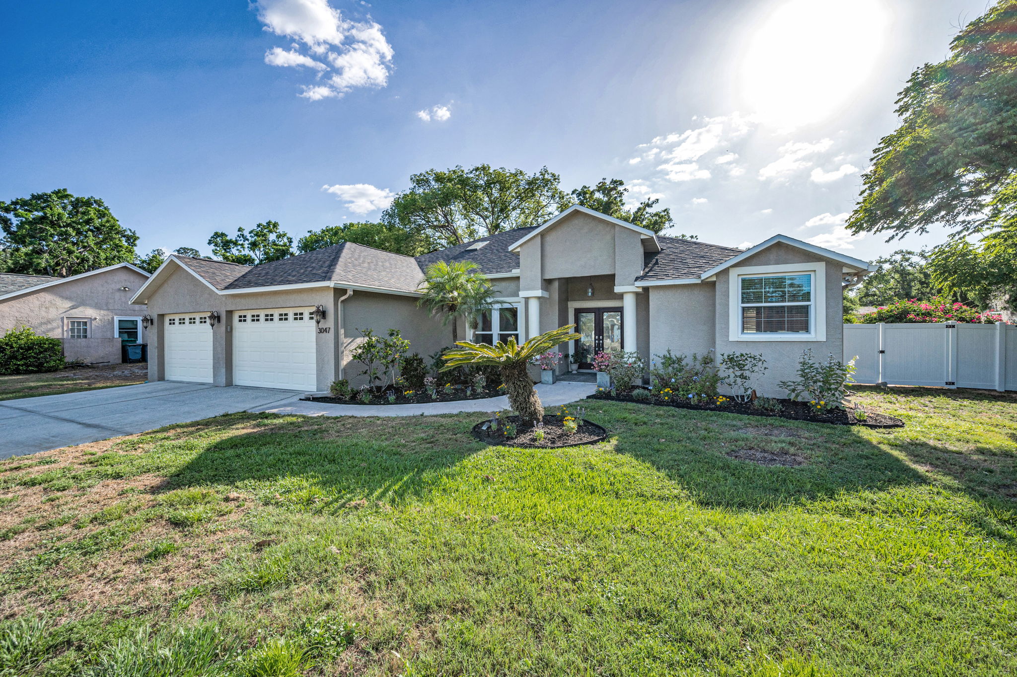 Front Exterior3