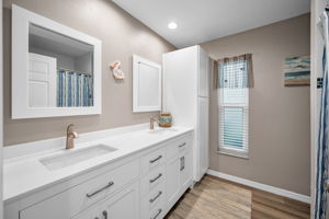 Bathroom2a
