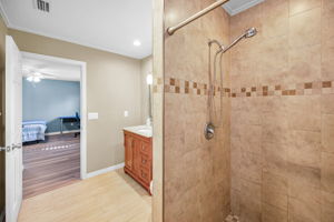 Bathroom3b