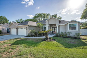 Front Exterior6