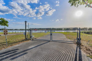 6-Lake Padgett Park
