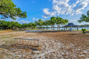 28-Lake Padgett Park