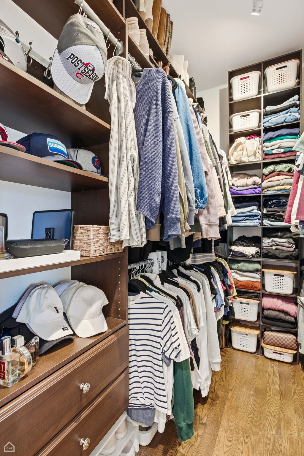 3047 N Oakley Ave 301 - Laura Kisling_CHP2026_018