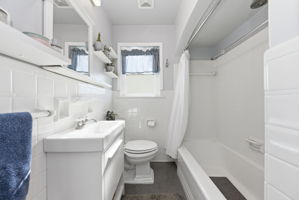  Photo 31