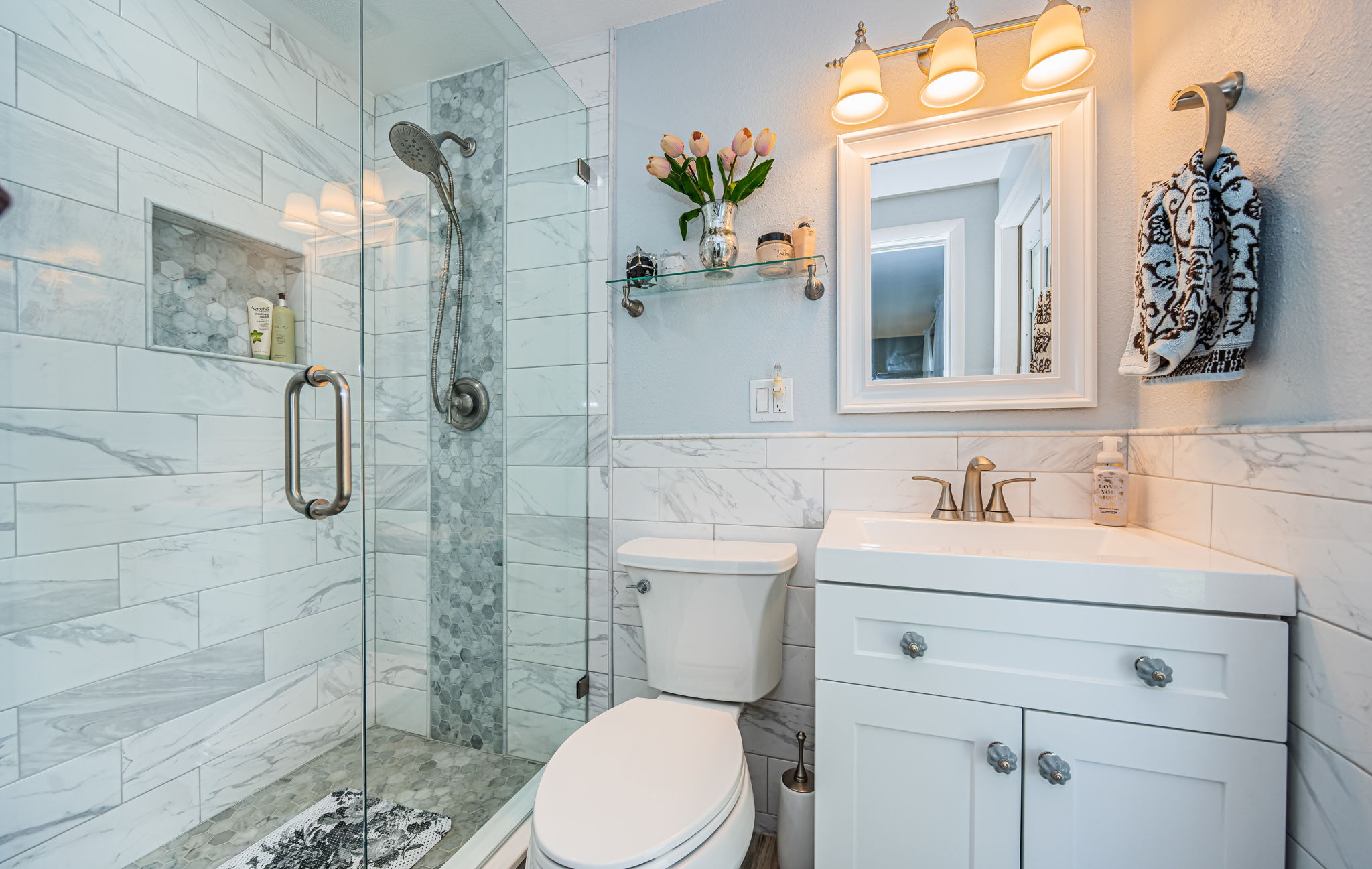 Master Bathroom1a