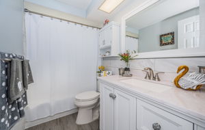Bathroom2