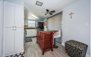 Kitchen1b