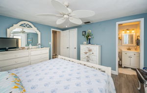 Master Bedroom1c