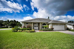 Front Exterior4