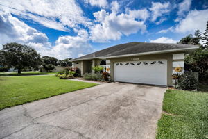 Front Exterior5