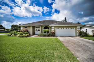 Front Exterior6