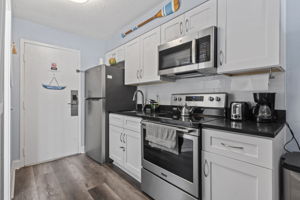 Photo 0