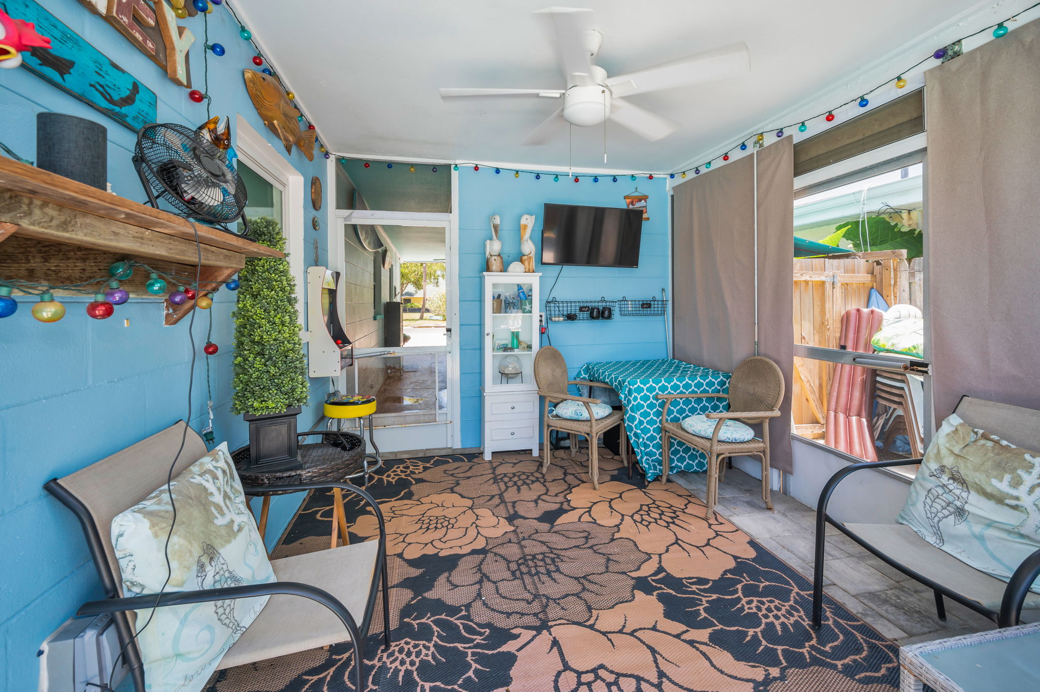 Lanai1