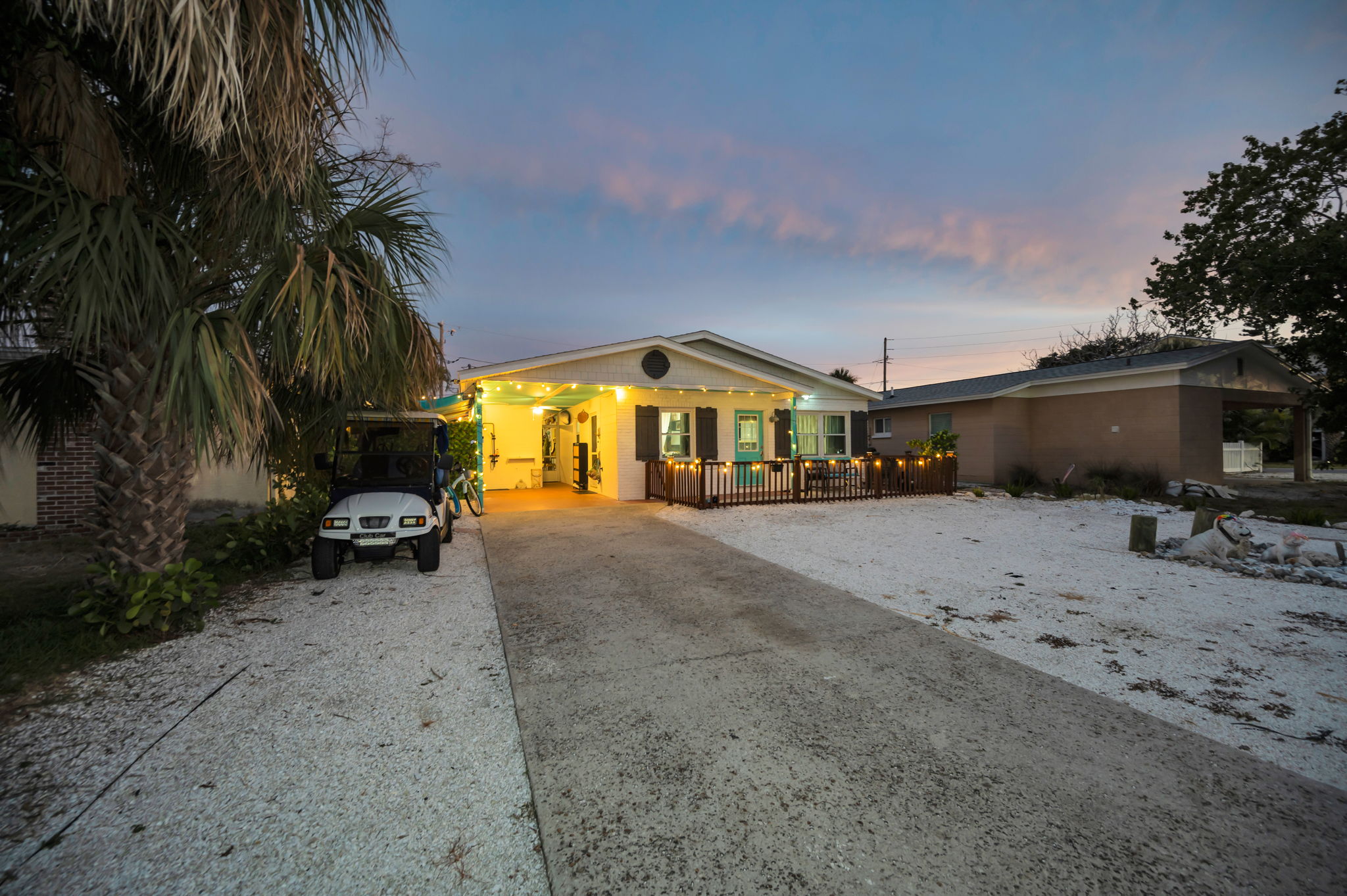 Front Exterior26