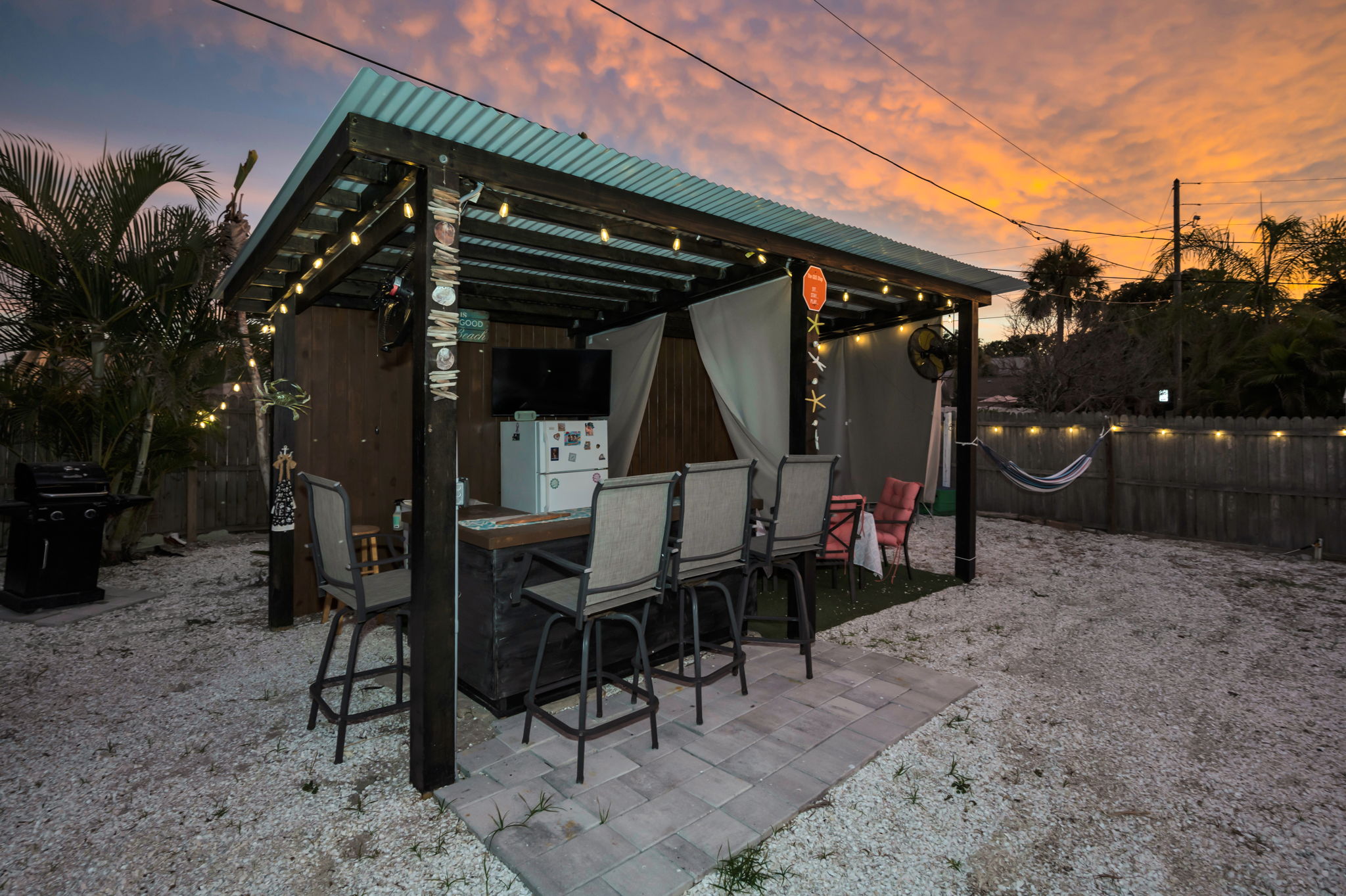 Outdoor Bar10