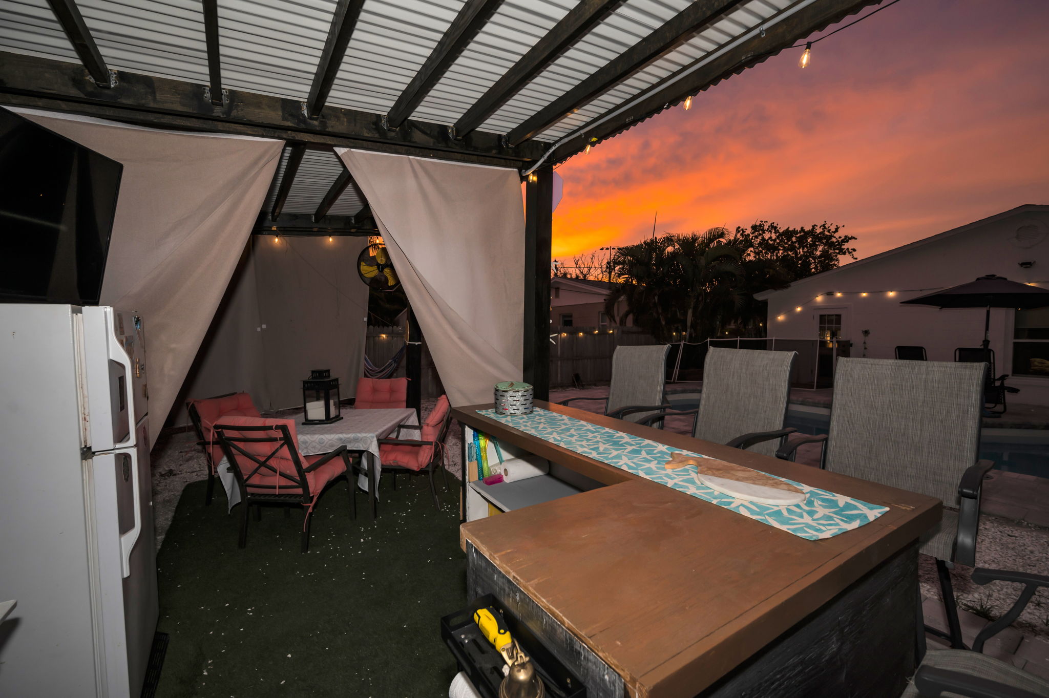 Outdoor Bar11