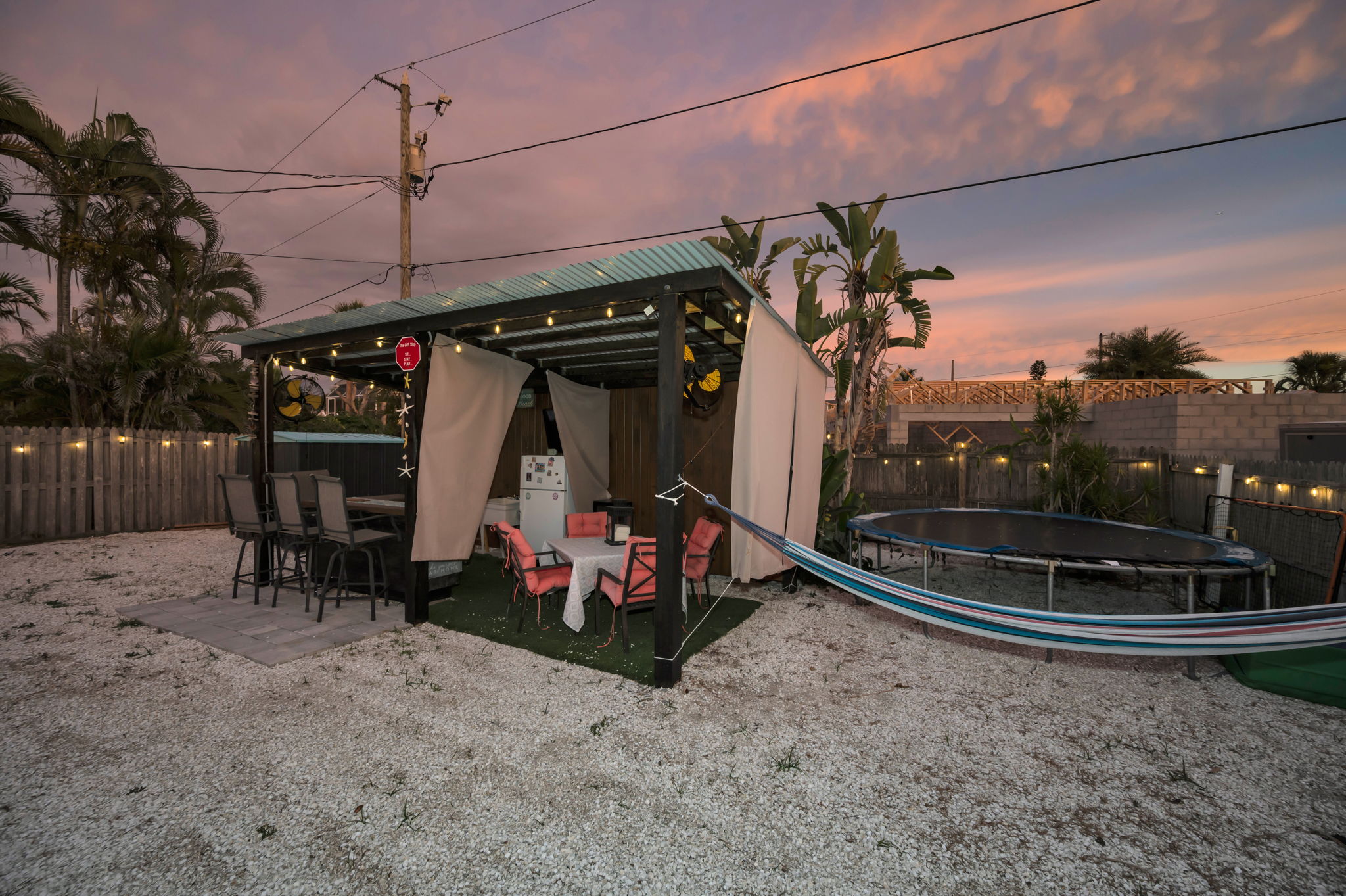 Outdoor Bar13
