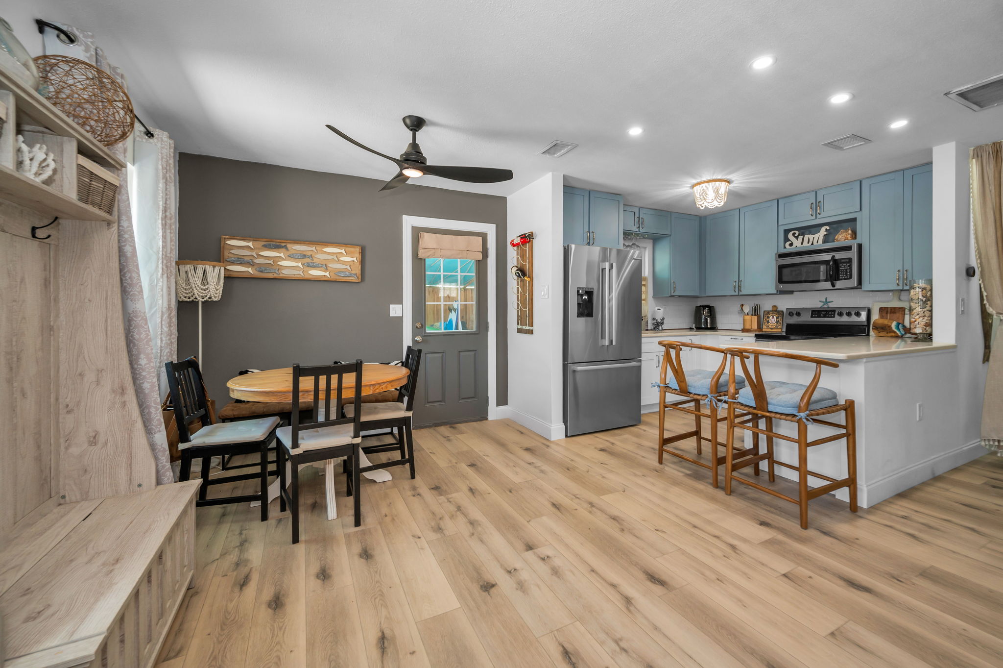 Dining Room4