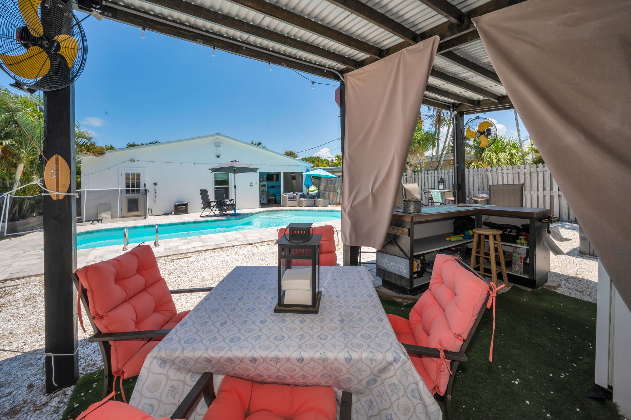 Outdoor Bar5