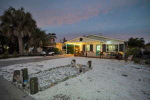 Front Exterior25