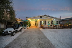 Front Exterior27