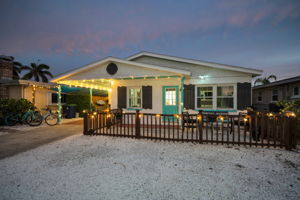 Front Exterior28