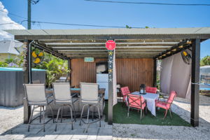 Outdoor Bar1