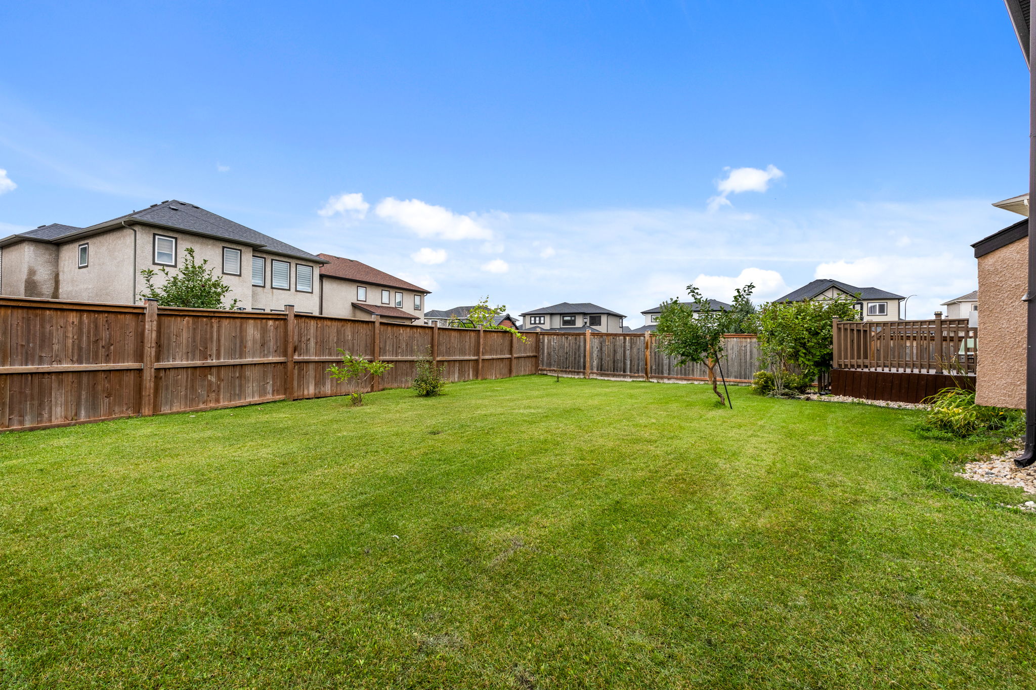 305 Bridge Lake Dr - Exterior-4