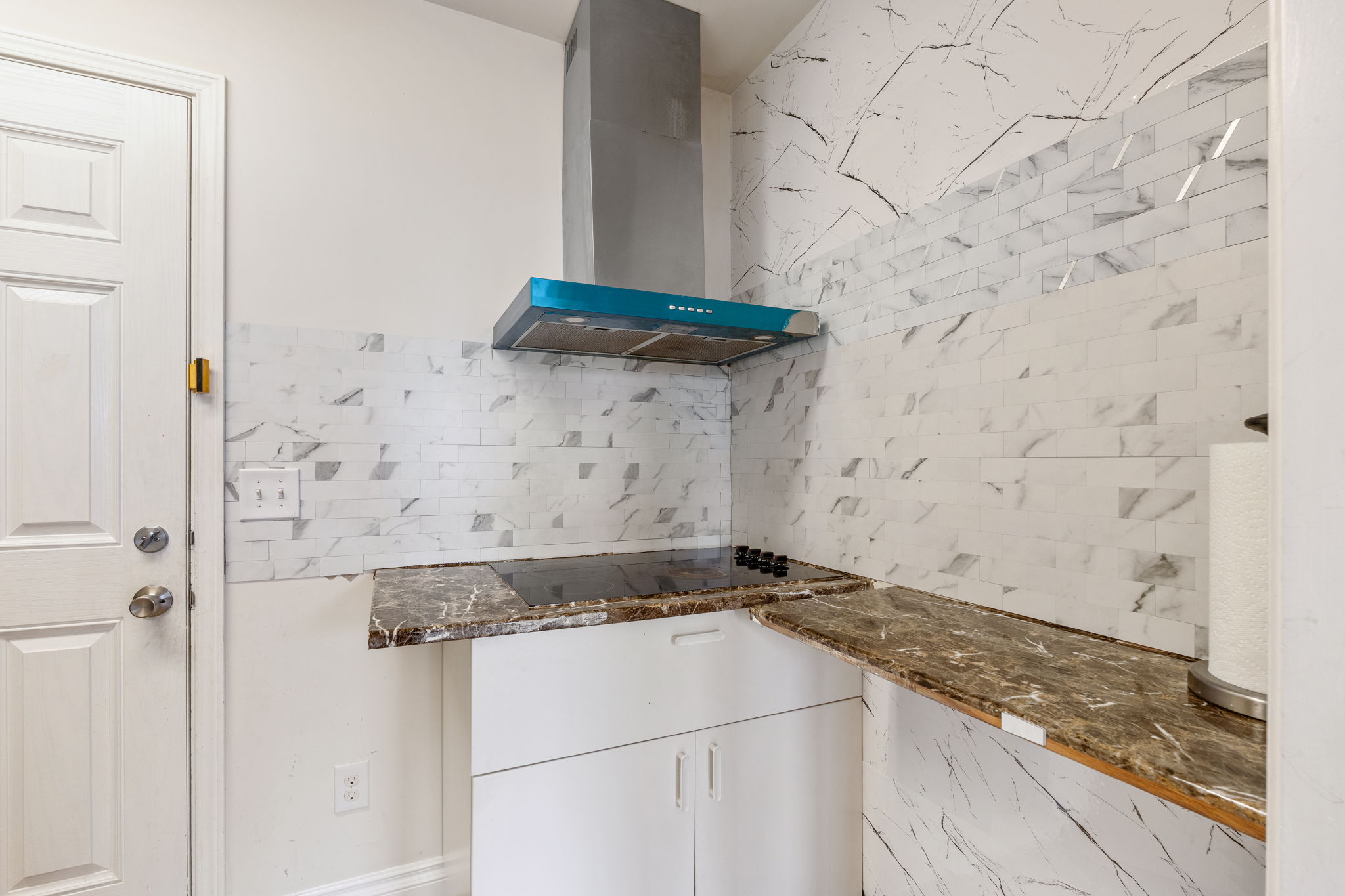 305 Bridge Lake Dr - Interior-13