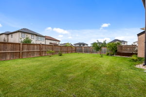 305 Bridge Lake Dr - Exterior-4
