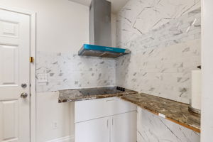 305 Bridge Lake Dr - Interior-13