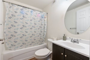 305 Bridge Lake Dr - Interior-32