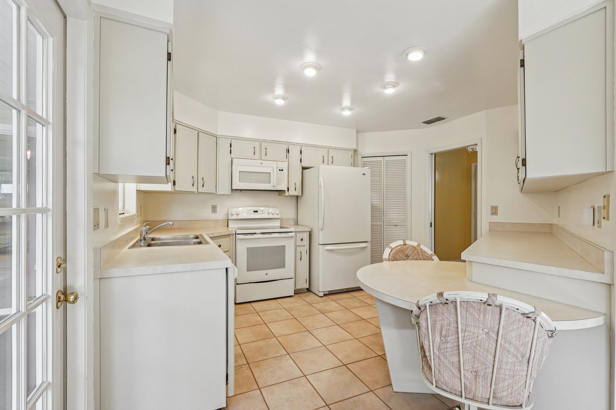 Brigadoon Cir-S2511-016.jpg