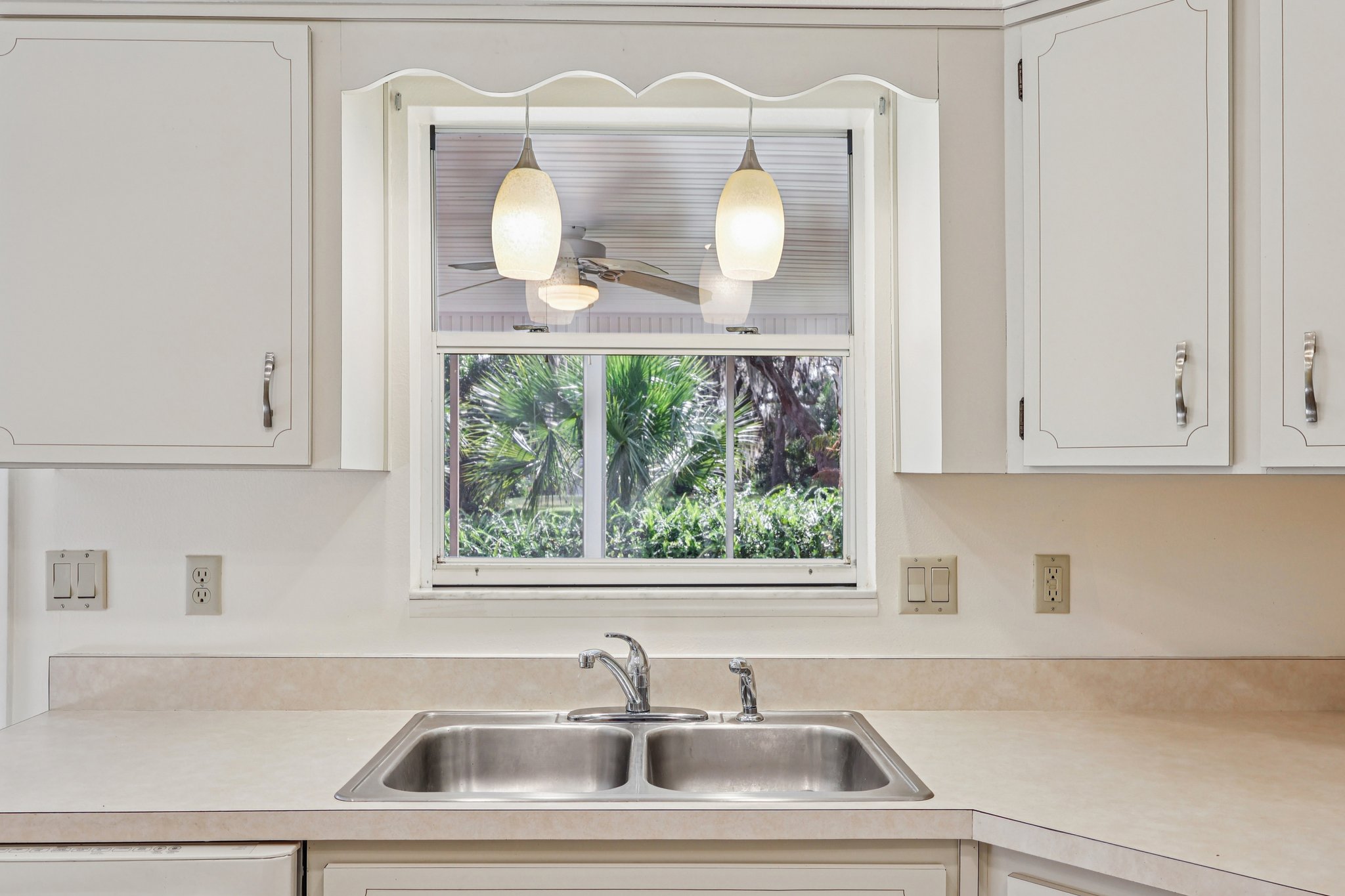 Brigadoon Cir-S2511-019.jpg